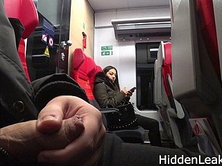 Đèn segment tinh ranh trong xe buýt đối với phụ nữ khác nhau