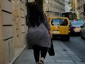 BBW Caminando en wheezles calle (Francia)