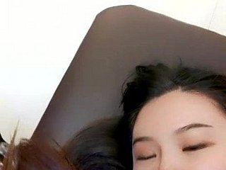 Chinesisches Mädchen Rub-down Dreier Tyro Webcam